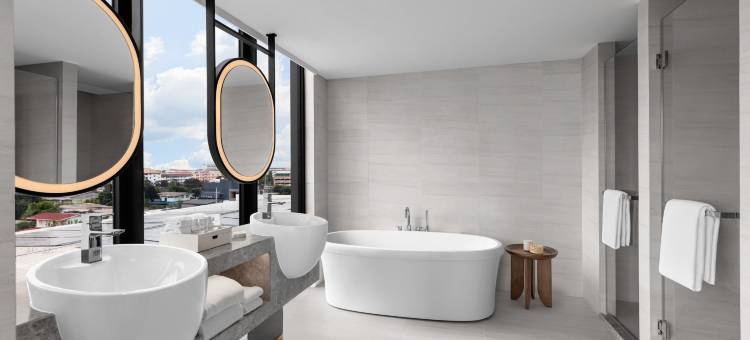 曼谷素万那普机场万豪万怡酒店(Courtyard Bangkok Suvarnabhumi Airport)图片