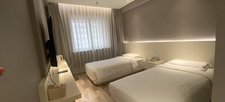 如家派柏·云酒店(西安高新创业咖啡街区店)图片