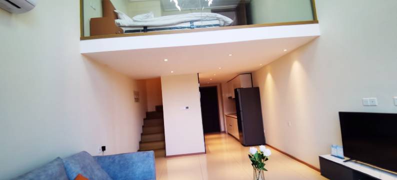 爱尚寓海景Loft公寓(青岛方特店)图片