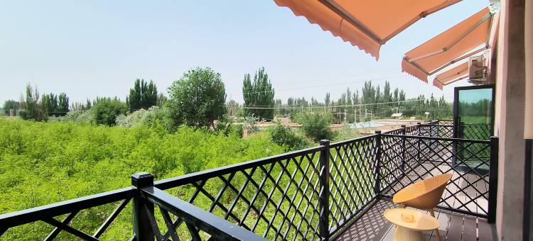 小暖轻奢民宿图片