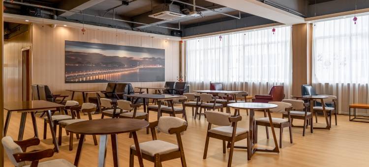 皓家酒店公寓(园岭地铁站店)图片