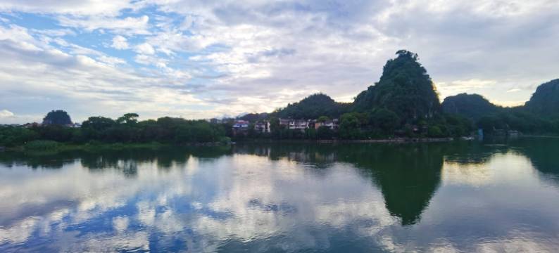 漓江绘景美宿(两江四湖象鼻山店)图片