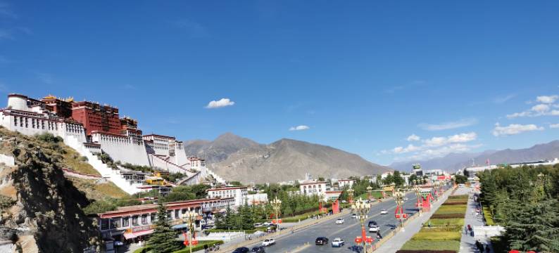 拉萨倾城观景酒店(布达拉宫店)图片