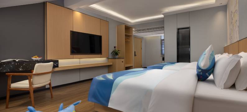 凤凰古城铭都酒店(南华里游客中心店)图片