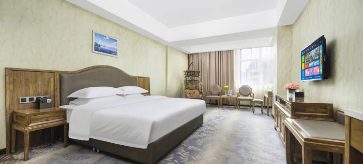 金鸿国际大酒店(富蕴客运站店)图片