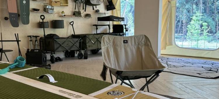 坠入荒野民宿图片