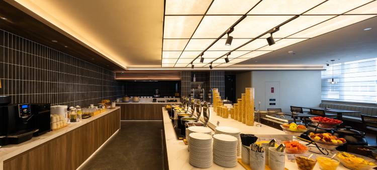 日照站海滨五路亚朵酒店图片