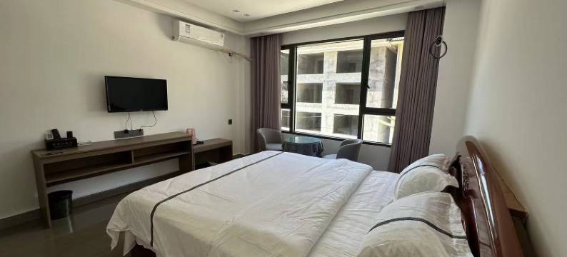 海螺沟金雪山假日酒店图片