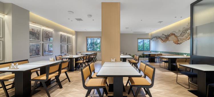 艺龙酒店(衢州水亭门孔庙店)图片