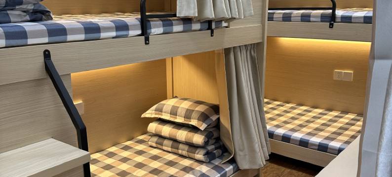 见一面青年旅社图片