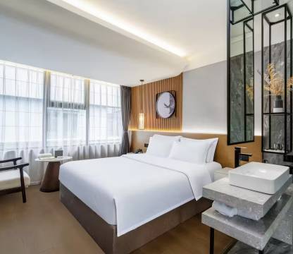 华居商务酒店(合肥长江路安医附院文采大厦店)