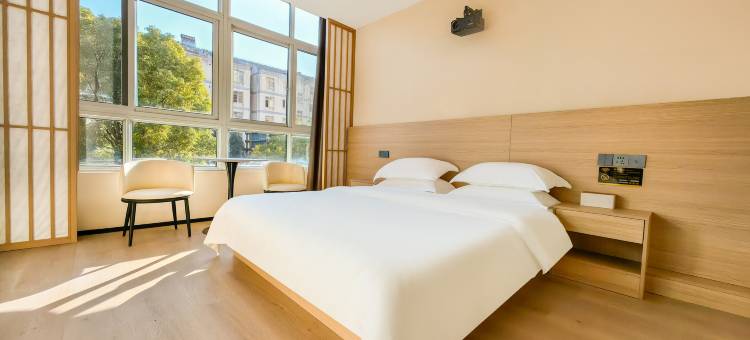 半角影院酒店(常州武进高铁站南夏墅地铁站店)图片