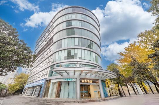 上海天华酒店(上海火车站汉中路地铁站店)