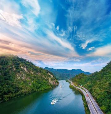 英德浈阳峡醴泉江景度假酒店
