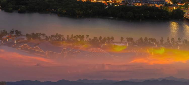 景阑雅庭电竞酒店(金华高铁站金华教育学院店)图片