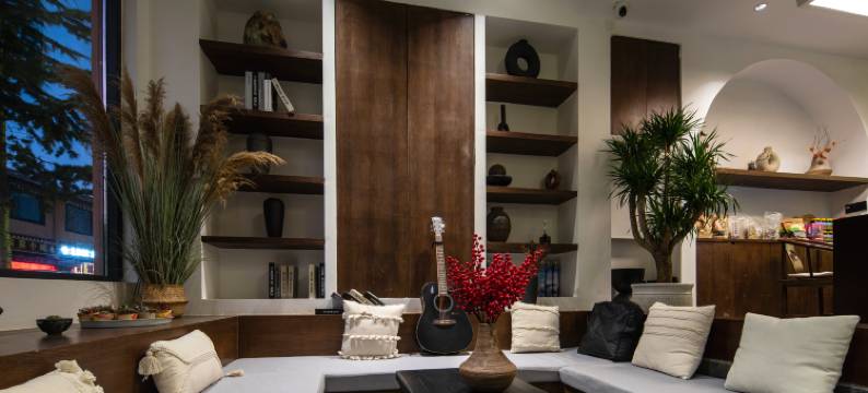 香格里拉隆幸达民宿(独克宗古城月光广场店)图片