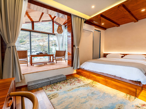 相堂丨半山云海・设计师观景度假民宿(泸定大渡河店)