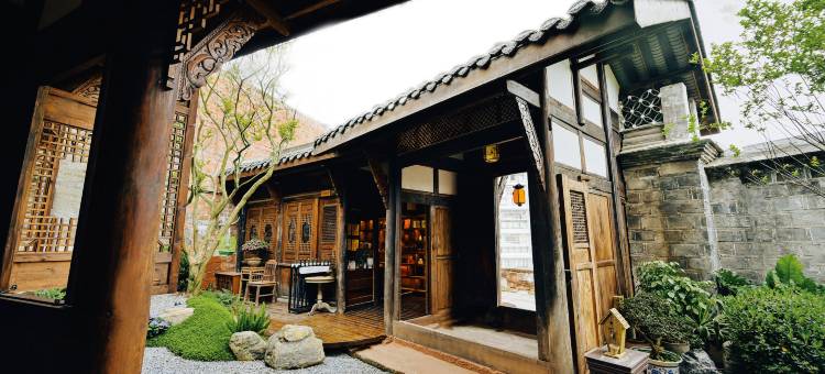 乐山楠院民宿(上中顺特色街区店)图片