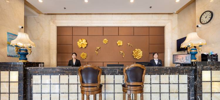 丹东江滨国际酒店(鸭绿江断桥景区火车站店)图片