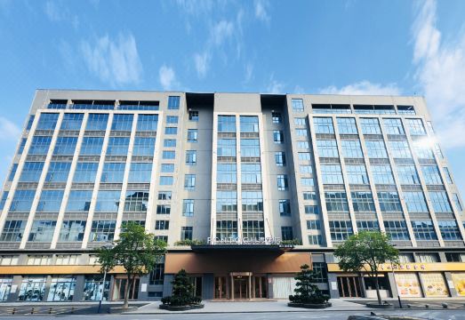 清远清城轻轨站枫渡酒店外景图