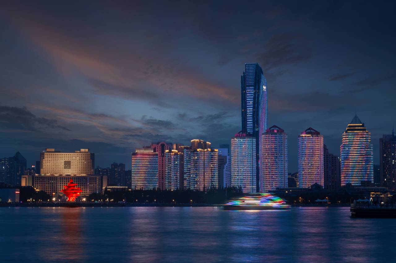 青岛五四广场海景美仑美奂酒店图片