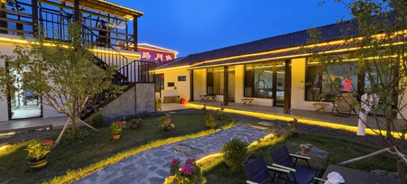 宿落原边・风拂草低・诧寂美学设计师度假美宿(草原天路店)图片