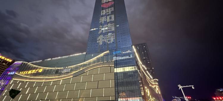 山城玫瑰观影式民宿图片