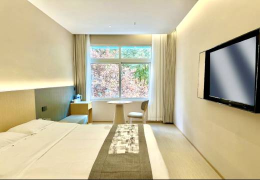 铭月酒店(鱼嘴地铁站店)