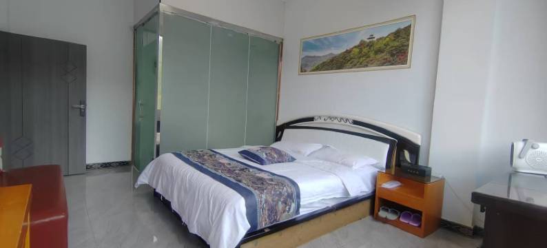 赫章听风民宿图片