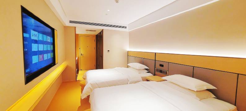 曼京湖畔酒店(安宁吾悦广场店)图片