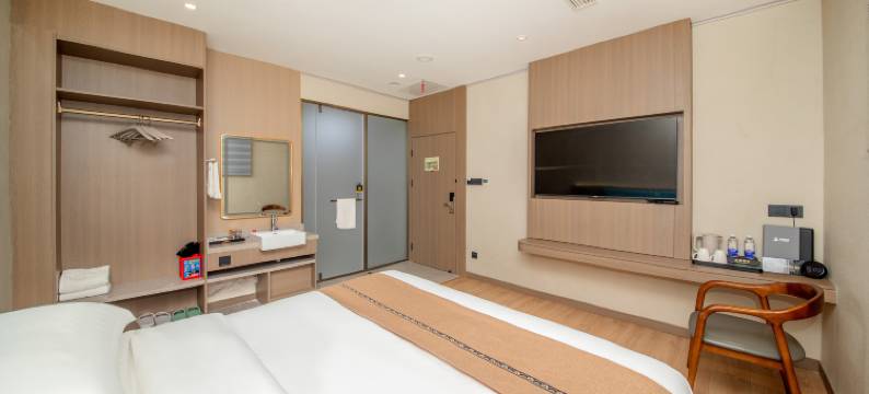 启航酒店(石泉古街店)图片