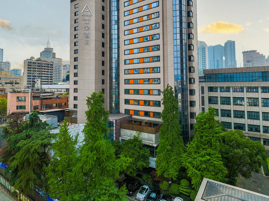 成都春熙路IFS亚朵酒店