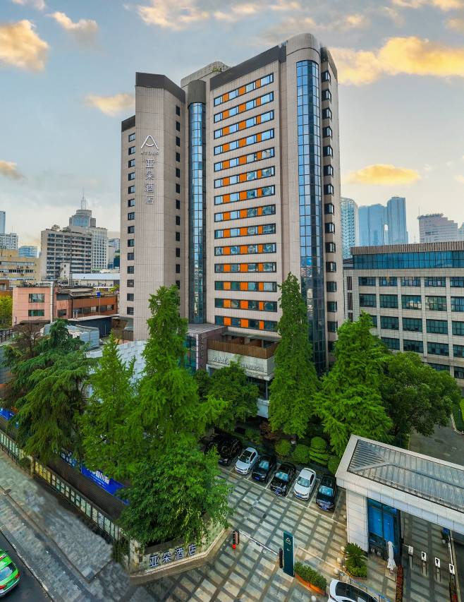 成都春熙路IFS亚朵酒店预订价格,联系电话位置地址【携程酒店】