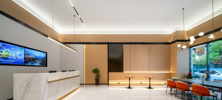 城市优选酒店(广东石油化工学院壹加壹购物广场店)图片