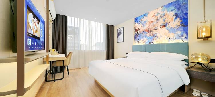 白玉兰酒店(桂林站象鼻山景区店)图片