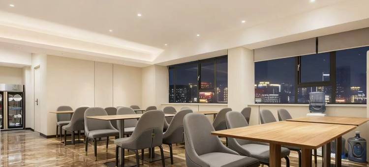 雅斯特酒店(长沙桂花公园阿弥岭地铁站店)图片