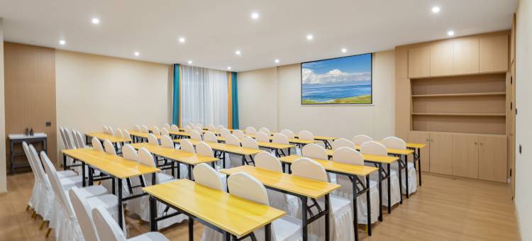 含舍·美素国际酒店(精河生态园店)图片