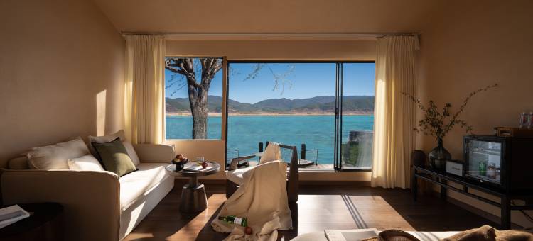 泸沽湖岚屿|亲水木屋湖景度假美宿(洛洼码头店)图片