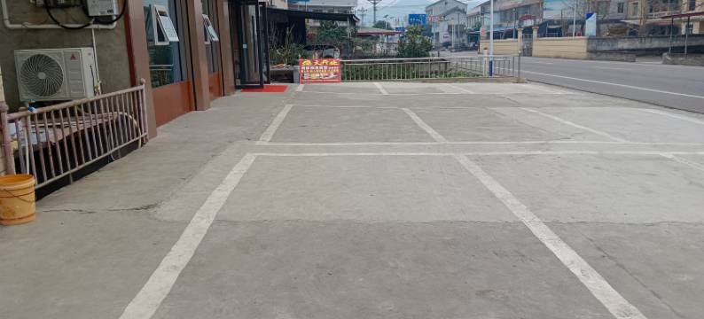 隆欣商务宾馆图片