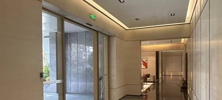 武汉邮苑驿居酒店(光谷杨家湾地铁站店)图片