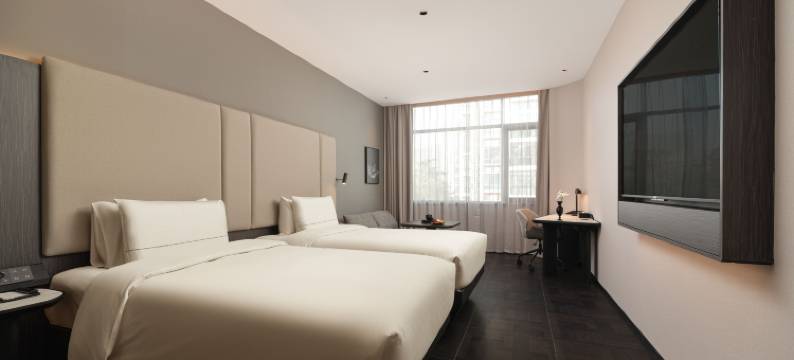 松滋文化商业街民主路亚朵酒店图片