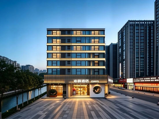 沁颐酒店(绍兴柯桥银泰百货中国轻纺城地铁站店)