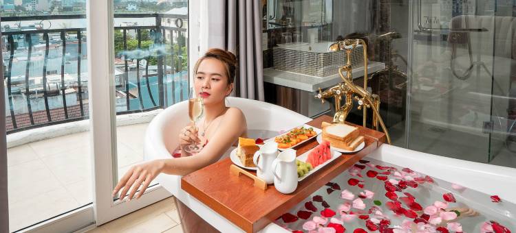 前岘港豪华酒店(RHM Luxury Hotel And Suite)图片