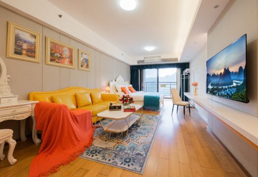 Yunshangju Theme ApartmentHotel Overview