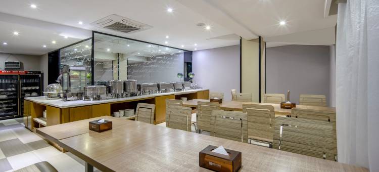 雅斯特酒店(炮龙AI市集宾阳汽车总站店)图片