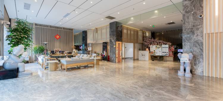 米互游电竞酒店(上海金桥LaLaport高达基地店)图片