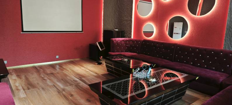 井陉右见果然民宿图片