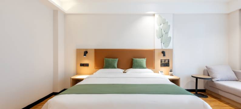 库尔勒天鹅河丽呈睿轩酒店图片