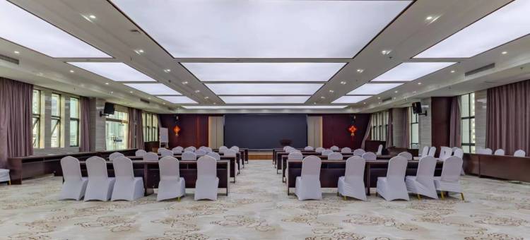 朗顿行政酒店(蚌埠万达广场店)图片
