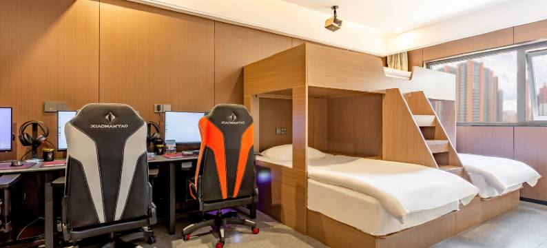 均墨电竞酒店(洛阳火车站店)图片